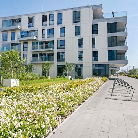 Yacht Park Rentyear Apartments กดิเนีย ภายนอก รูปภาพ